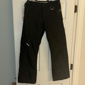 NWT Women’s Snowboarding/Skiing Pant sz s